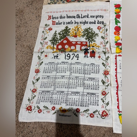 Lot 8 Vintage 60s 70s Linen Calendar Towels Country Farmhouse Folk Kitchen - Picture 8 of 13